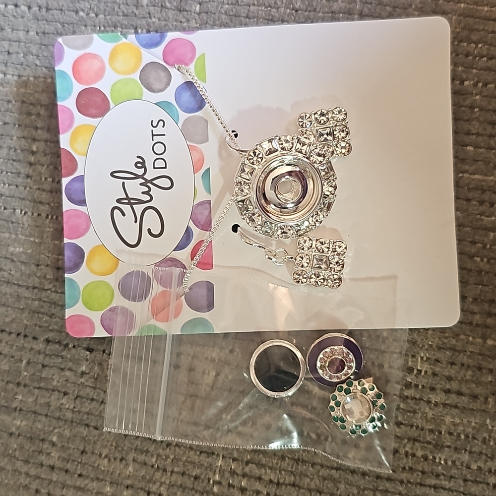 STYLE DOTS NECKLACE & EARRING SET & 3 12mm Original Snaps